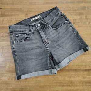 LEVI'S Mid Length Shorts Size 24